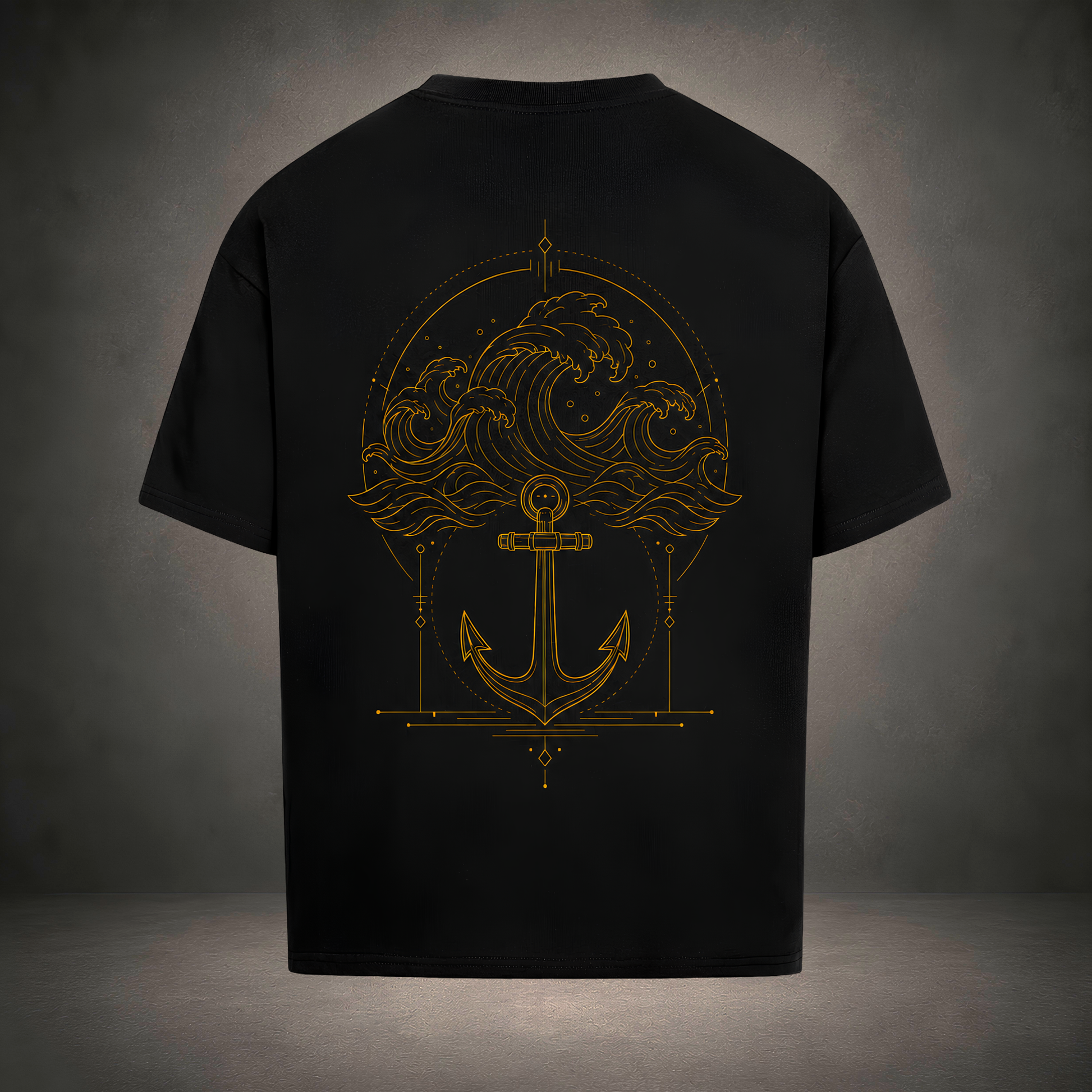 Steadfast Premium Oversized T-Shirt — goldenes Anker-Motiv auf schwarzem Stoff, Rückenansicht