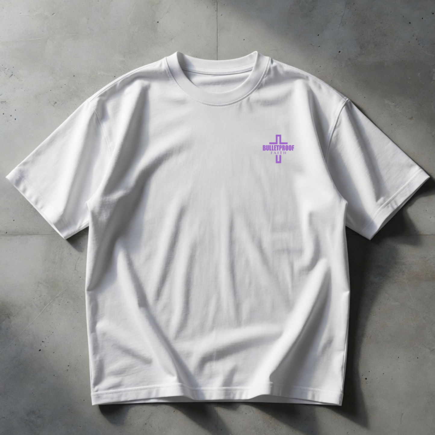 Oversize-Shirt: Besiege das Böse mit dem Guten | Krieg, Frieden und Liebe Kollektion