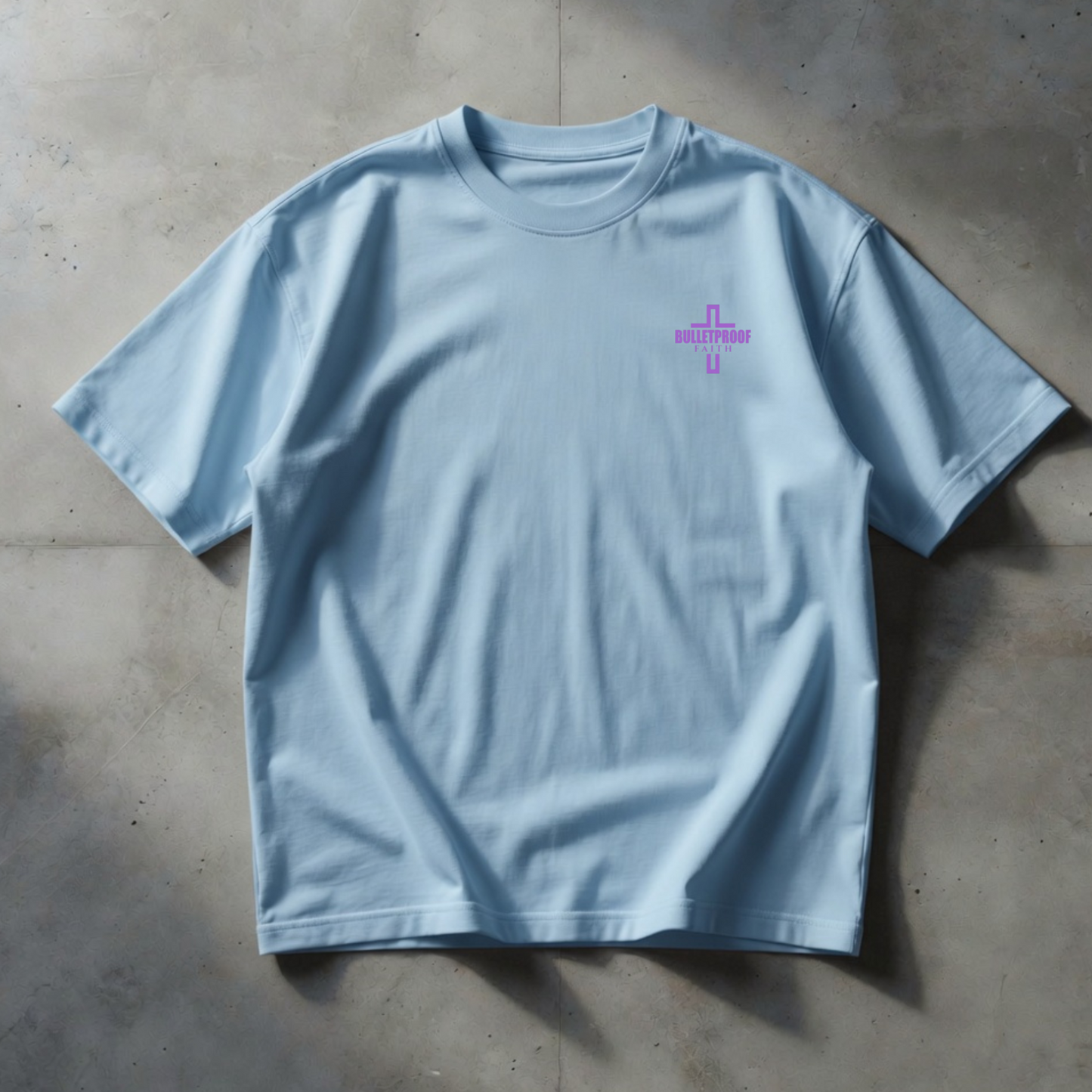 Oversize-Shirt: Besiege das Böse mit dem Guten | Krieg, Frieden und Liebe Kollektion