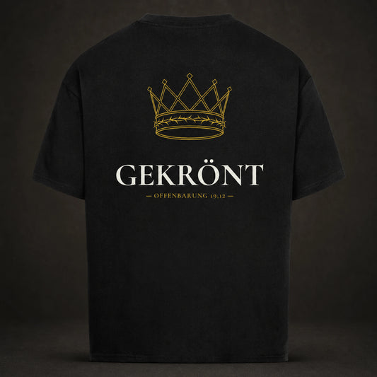 Gekrönt – großer Rückenprint mit goldener Königskrone und Dornenband auf schwarzem Oversized-T-Shirt, Offenbarung 19,12, Crown-Serie von Bulletproof Faith