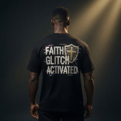 Junger Mann trägt das FAITH GLITCH ACTIVATED Higher Blanks Premium T-Shirt – modernes Faith-Statement Streetwear