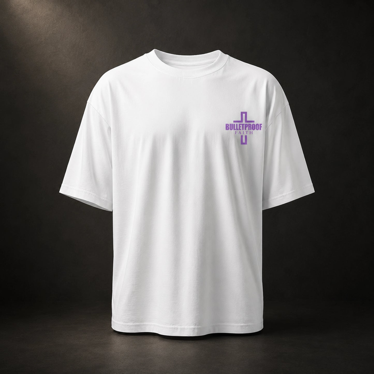 Loved Beyond Measure Premium Oversized Tee in Weiss, Frontansicht