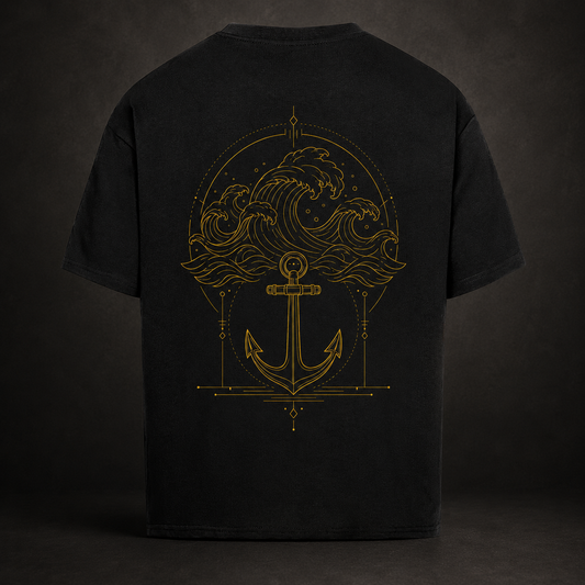 Steadfast Premium Oversized T-Shirt — goldenes Anker-Motiv auf schwarzem Stoff, Rückenansicht